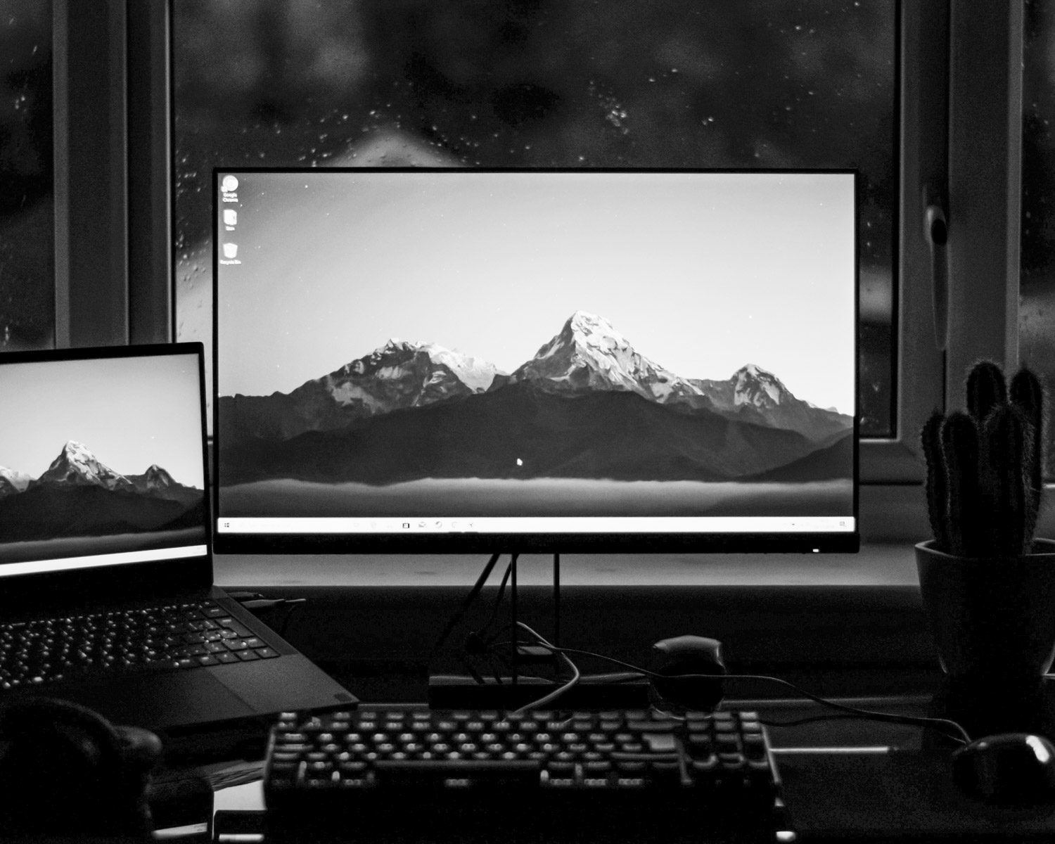 black flat screen computer monitor