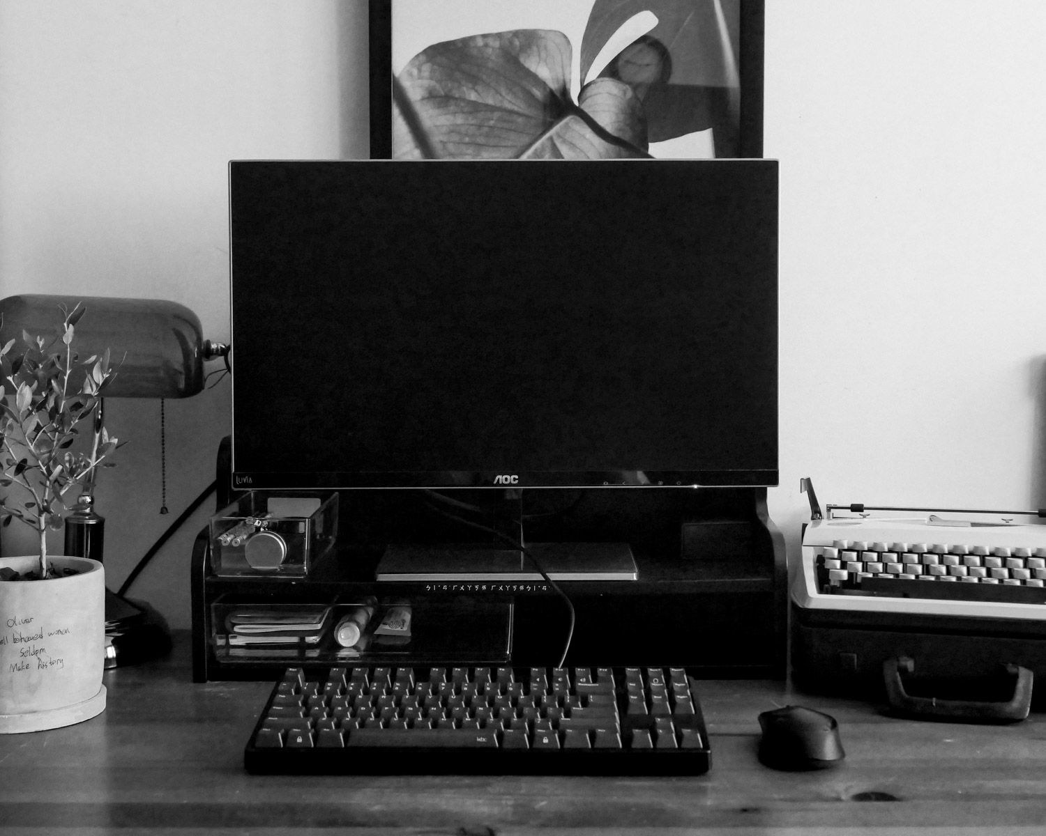 flat screen computer monitor turned off